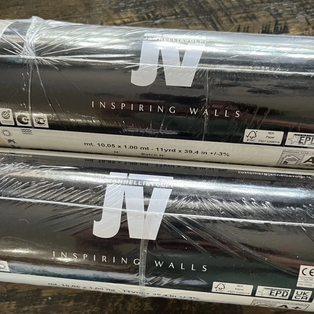 NWT JANNELLI & VOLPI Vinyl Wallpaper 6845 Soie Tropicale 2 Double Rolls Beige